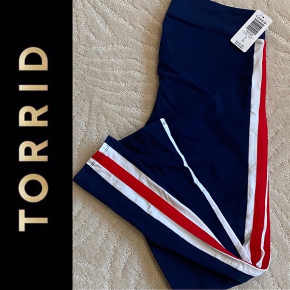 NWT TORRID NAVY RED STRIPE LEGGINGS SZ 12 - Picture 2 of 3